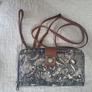 The SAK Sakroots Large Smartphone Crossbody Wallet Navy Spirit Desert Blue Cream